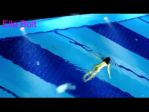❤️ Je ne peux pas m'arrêter de regarder, jeune blonde prise en train de nager nue dans la piscine de la station ELLA BOLT. Vidéo de sexe at porn fr.xxxdl.ru ☑